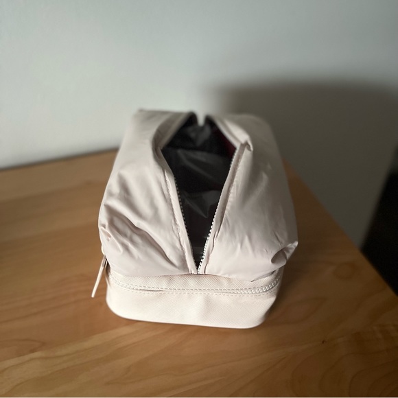 New Rare Beauty Puffy Toiletry Bag - Picture 6 of 17